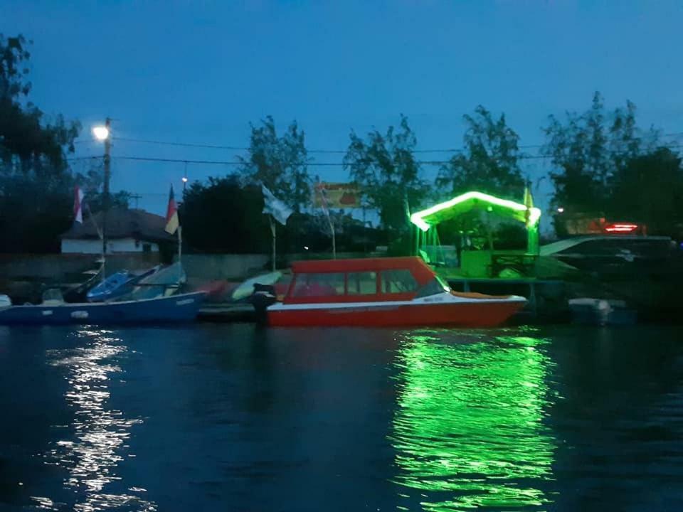 Camping Casuta Mihaela Crisan  Exteriör bild